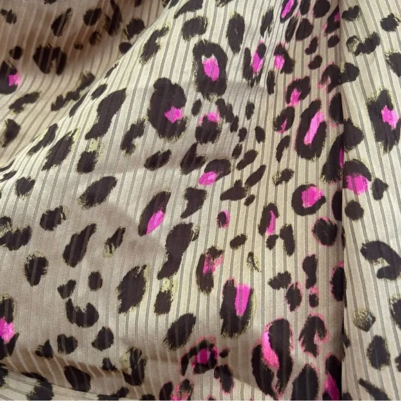 Express Leopard Print One Shoulder Blouse Bow Brown Sz XS 🆕 - Picture 3 of 6